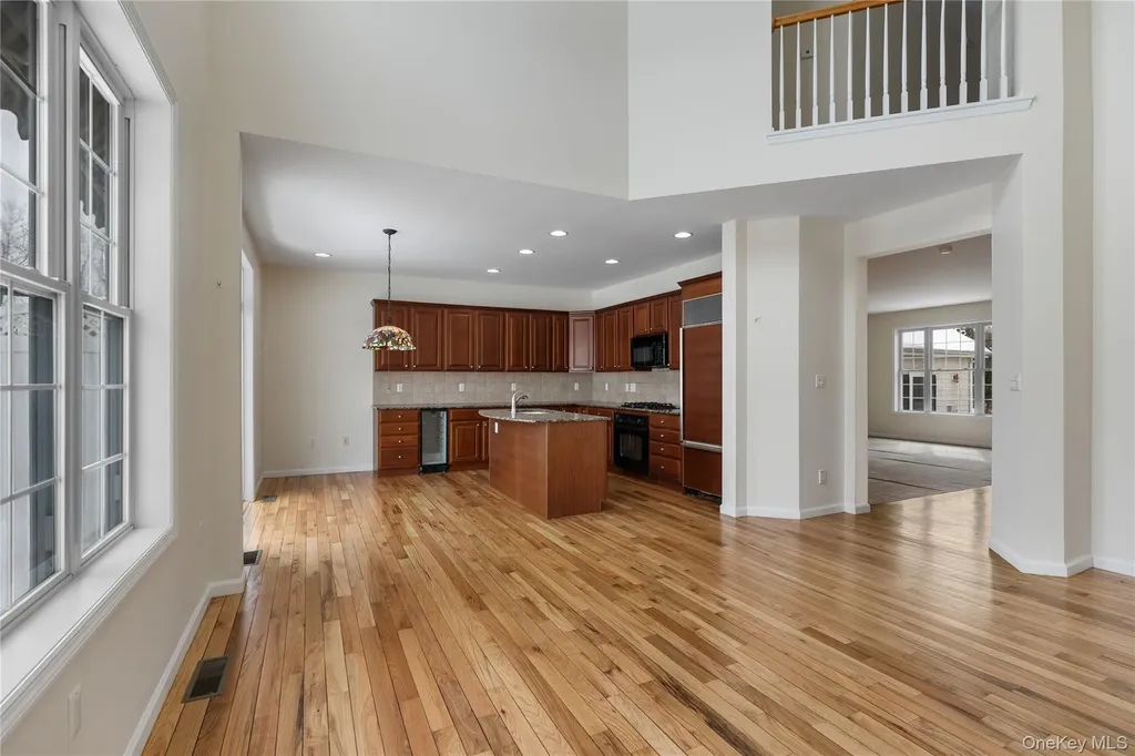 6 Turnberry Court Monroe NY 10950