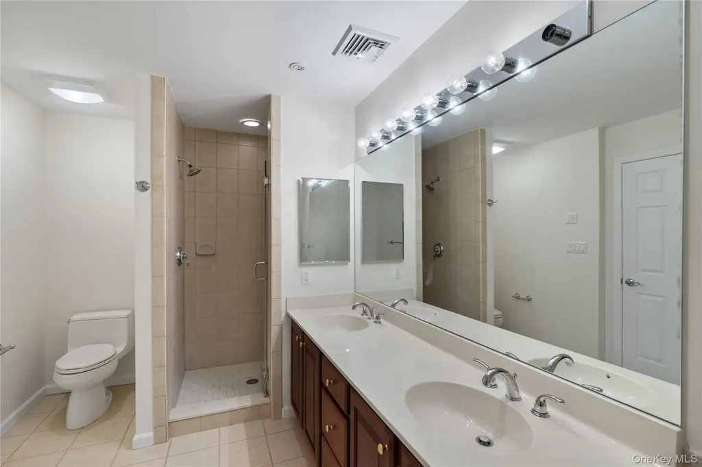 6 Turnberry Court Monroe NY 10950