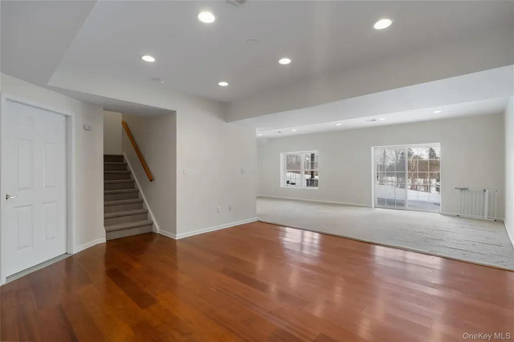 6 Turnberry Court Monroe NY 10950