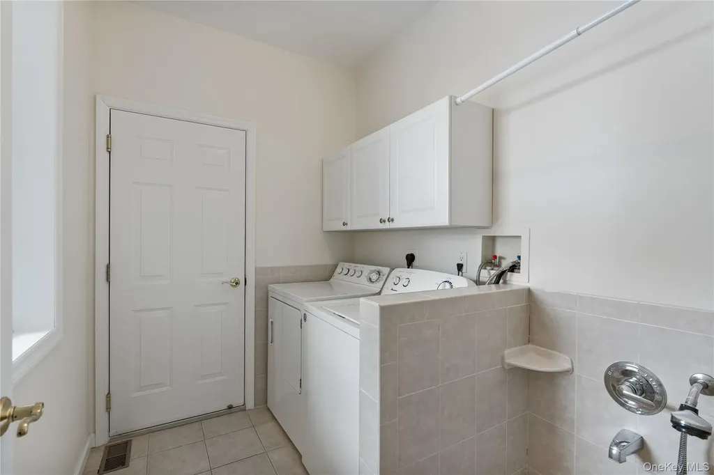 6 Turnberry Court Monroe NY 10950