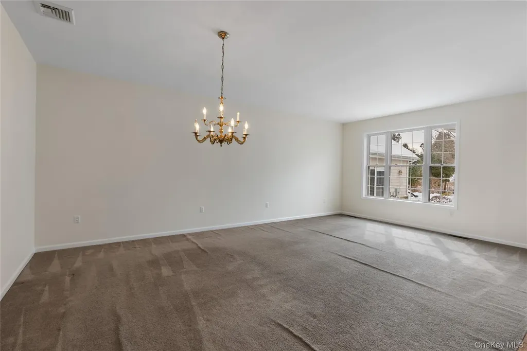 6 Turnberry Court Monroe NY 10950
