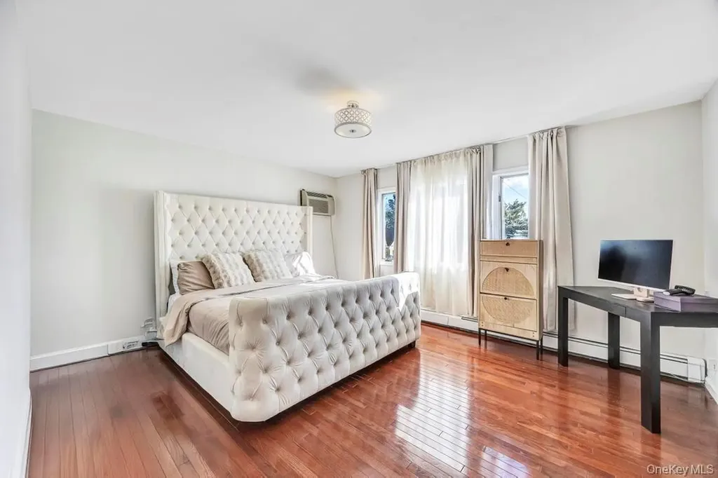 179 Sterling Road Elmont NY 11003