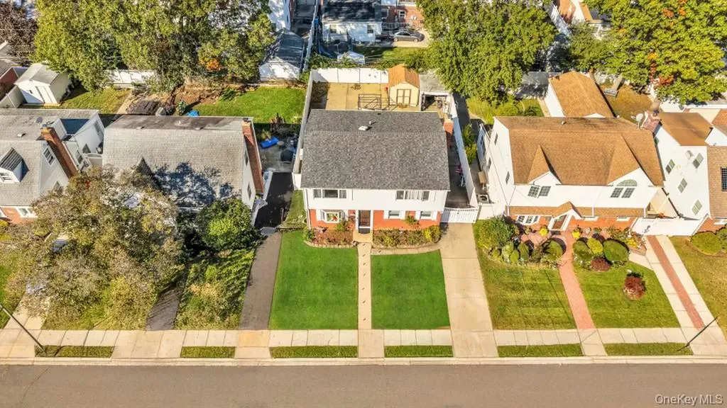 179 Sterling Road Elmont NY 11003