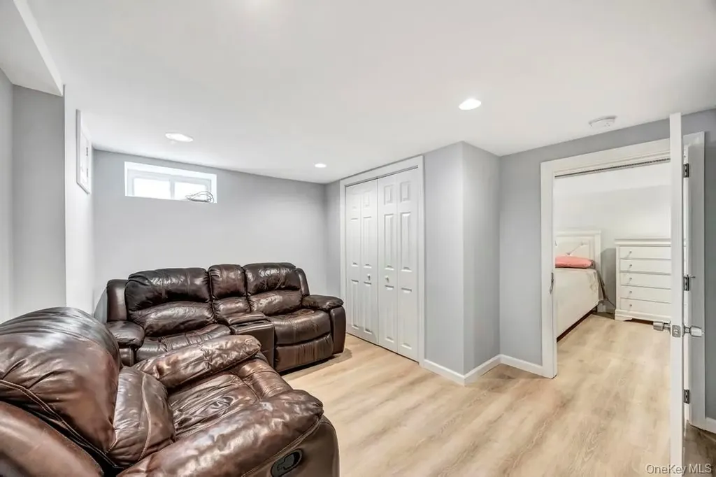 179 Sterling Road Elmont NY 11003