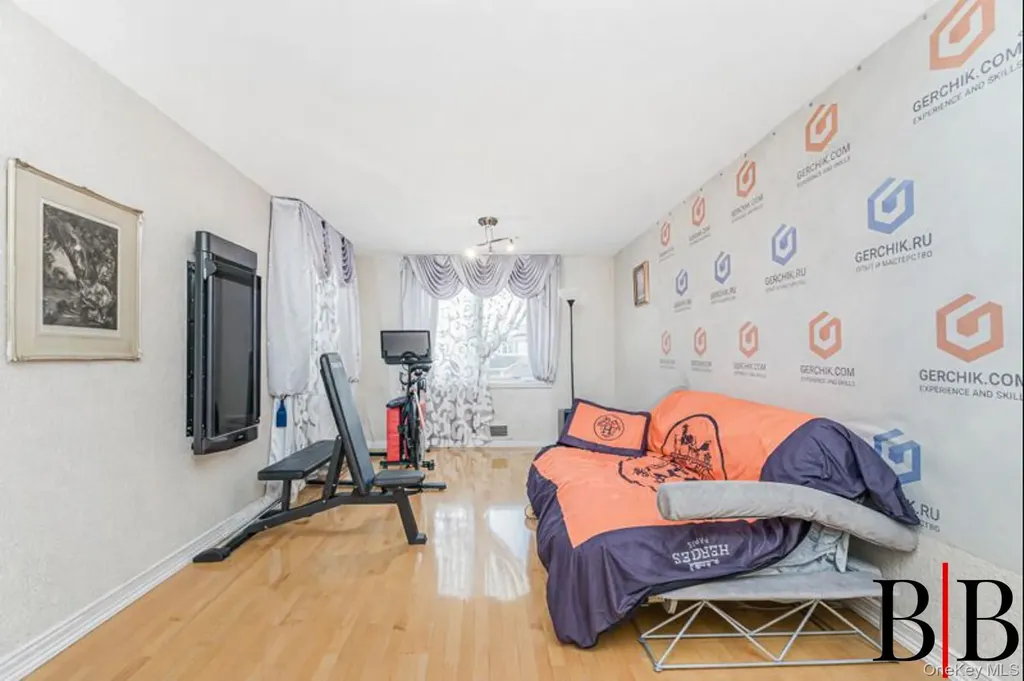 215 Arkansas Drive Brooklyn NY 11234