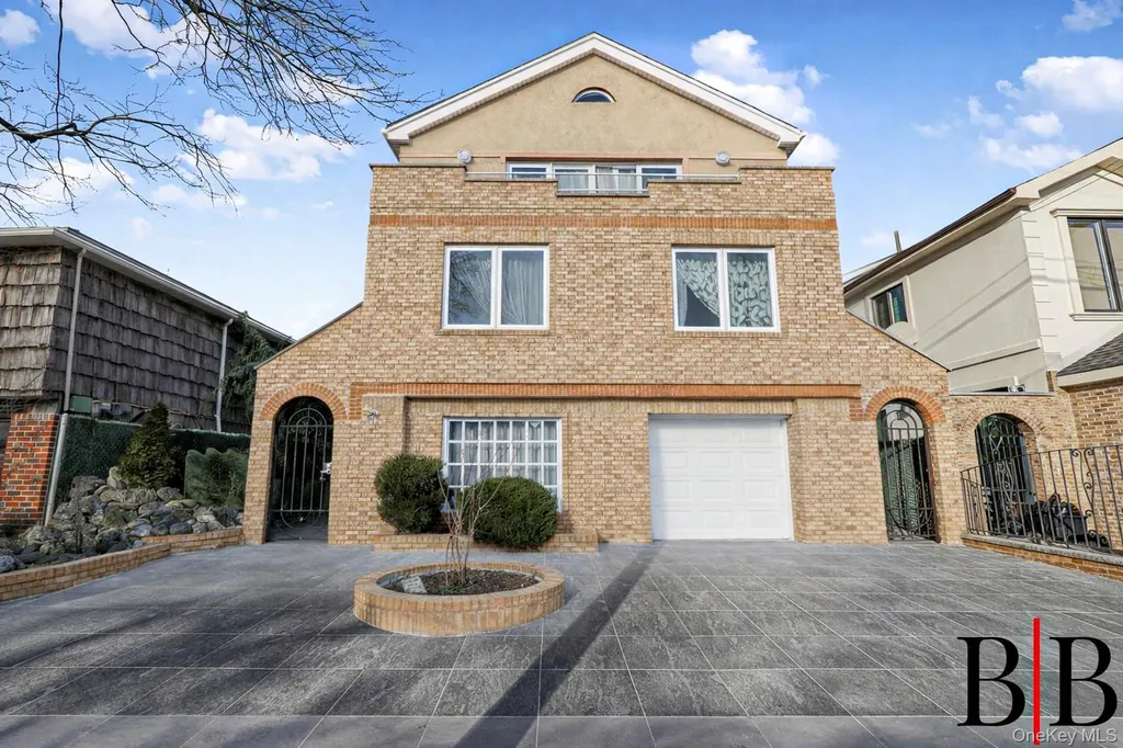 215 Arkansas Drive Brooklyn NY 11234