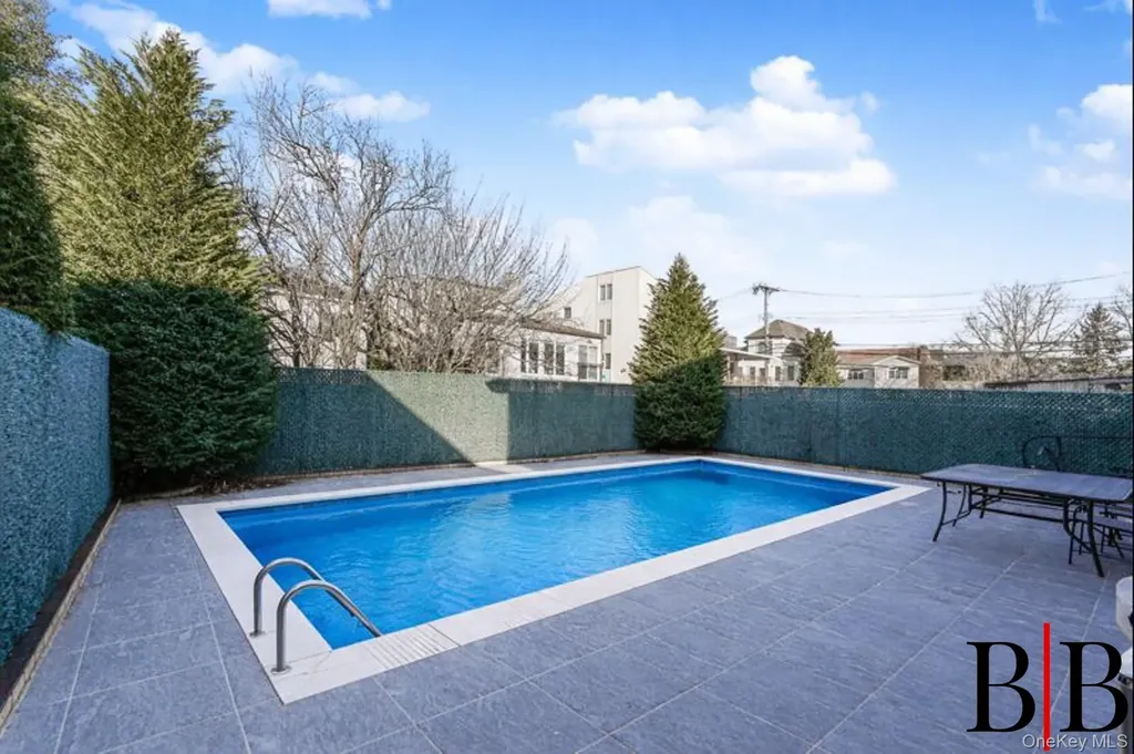 215 Arkansas Drive Brooklyn NY 11234