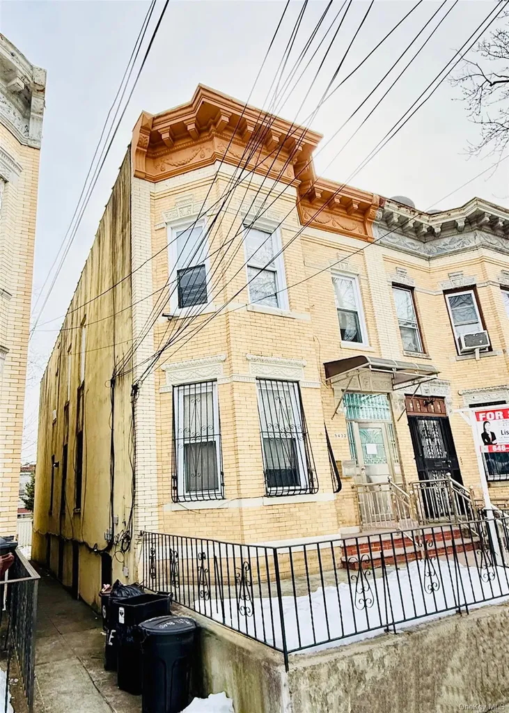 94-32 86th Road Woodhaven NY 11421