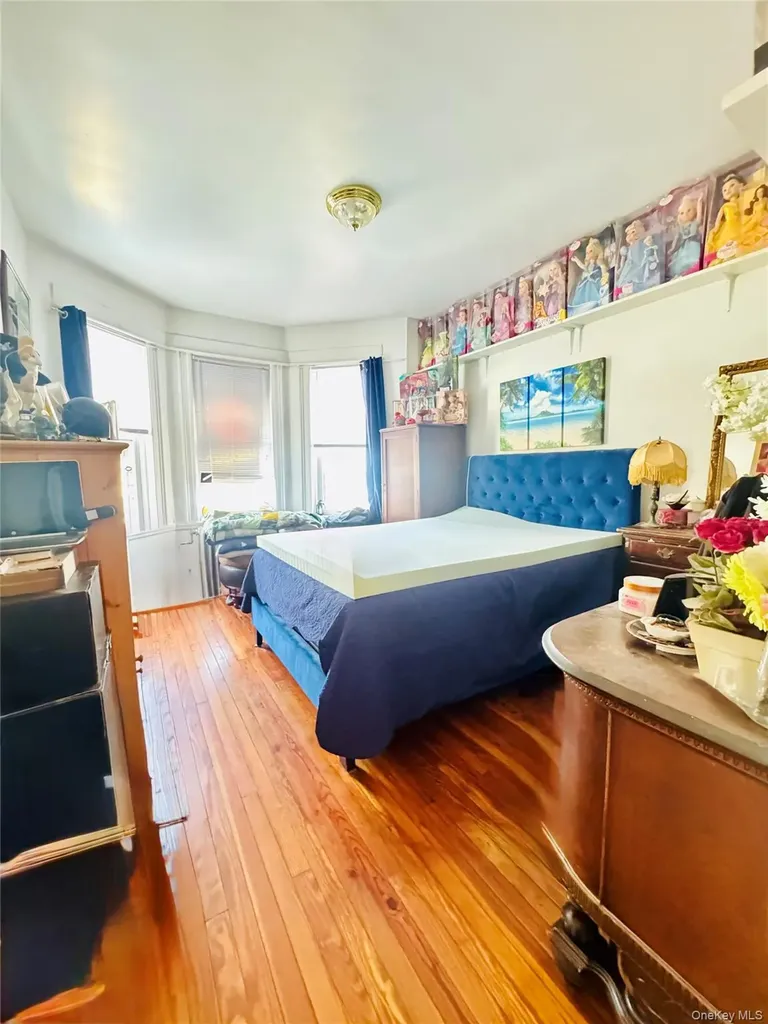 94-32 86th Road Woodhaven NY 11421