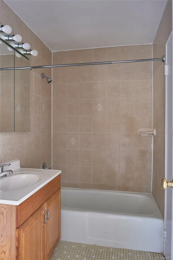 2 Consulate Drive Tuckahoe NY 10707