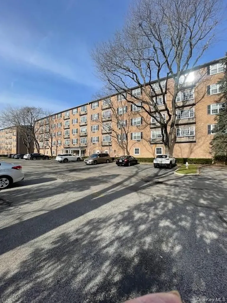 2 Consulate Drive Tuckahoe NY 10707