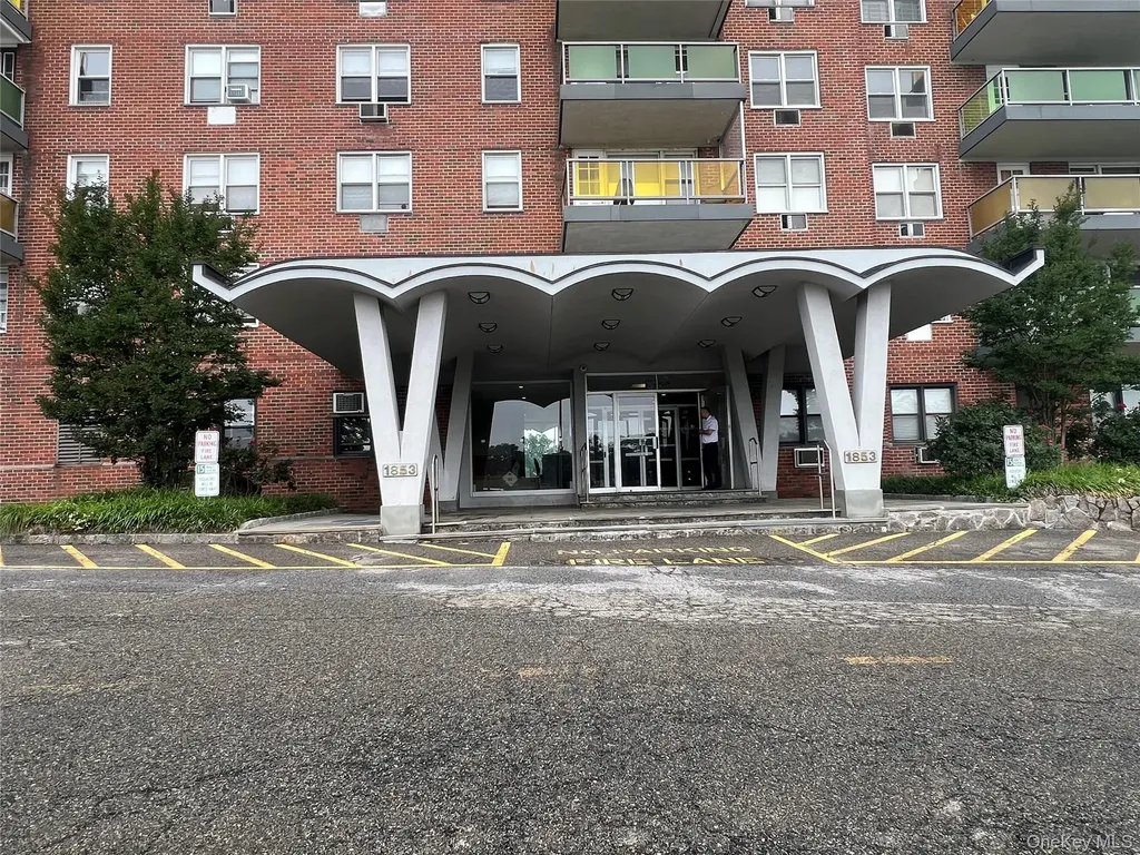 1853 Central Park Avenue Yonkers NY 10710