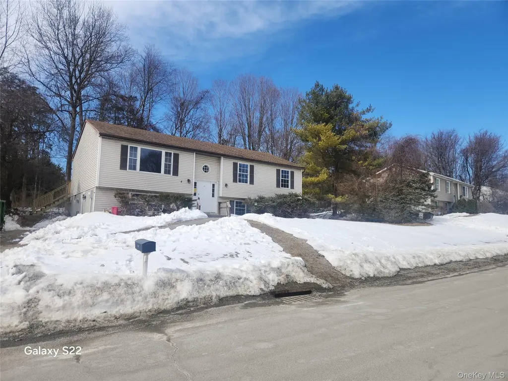 41 Holly Hill Drive Wingdale NY 12594
