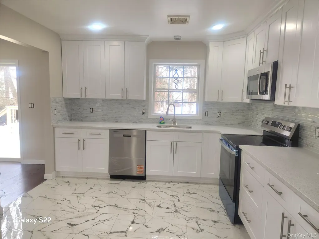 41 Holly Hill Drive Wingdale NY 12594