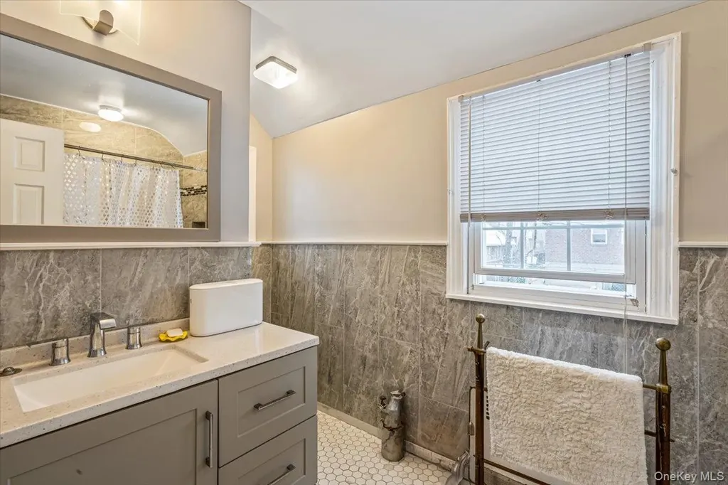 2943 143rd Street Flushing NY 11354
