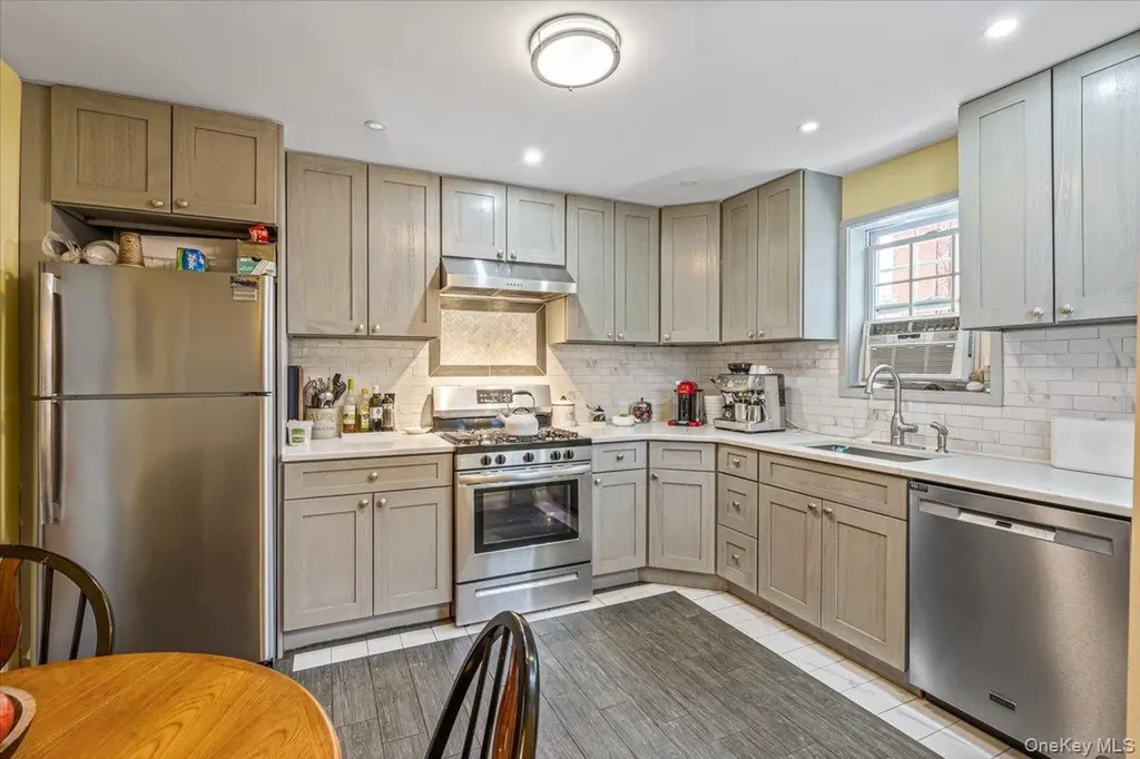 2943 143rd Street Flushing NY 11354