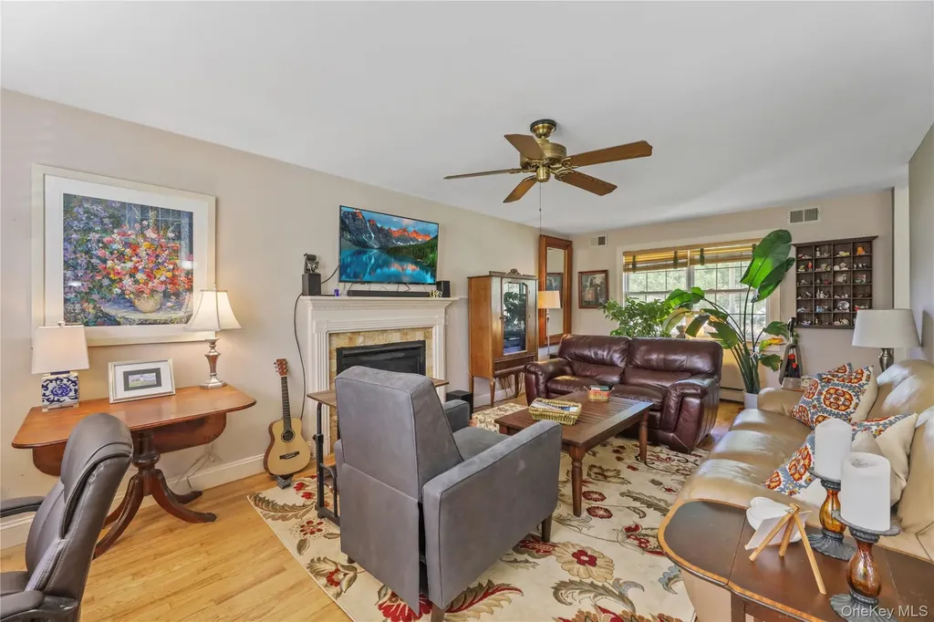 17 Jennifer Path Westhampton Beach NY 11978