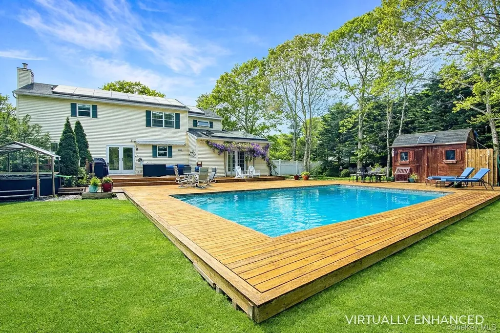 17 Jennifer Path Westhampton Beach NY 11978