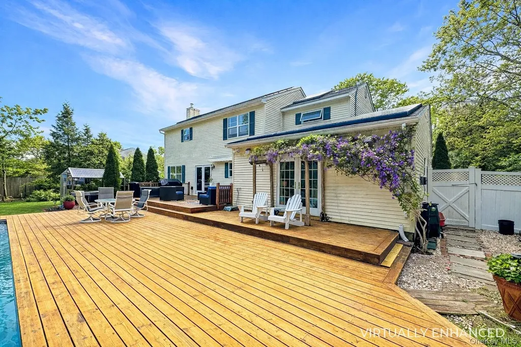 17 Jennifer Path Westhampton Beach NY 11978