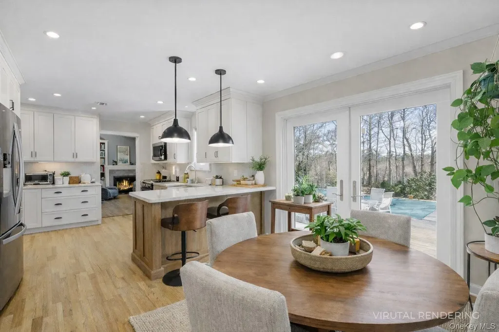 17 Jennifer Path Westhampton Beach NY 11978