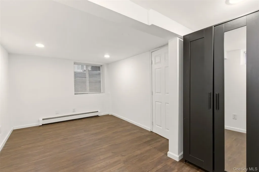 9 Hinton Avenue Babylon NY 11702