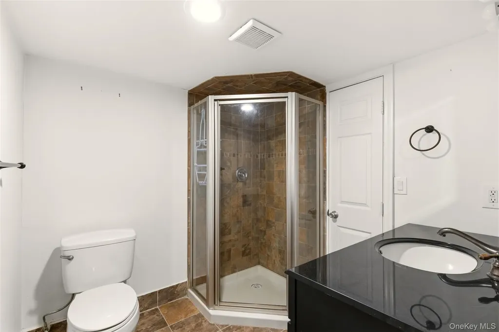 9 Hinton Avenue Babylon NY 11702