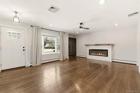 9 Hinton Avenue Babylon NY 11702