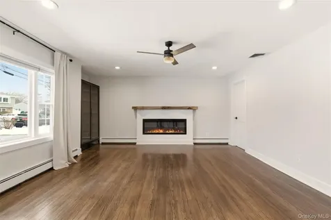 9 Hinton Avenue Babylon NY 11702