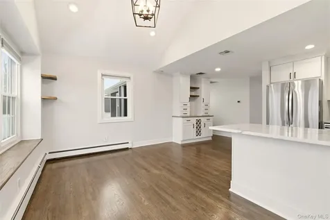 9 Hinton Avenue Babylon NY 11702