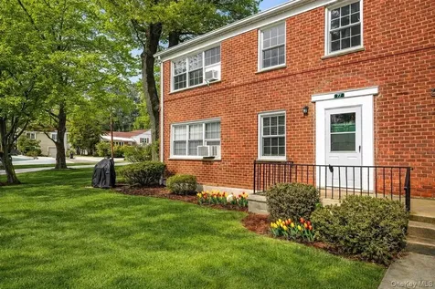 1 Fieldstone Drive Hartsdale NY 10530