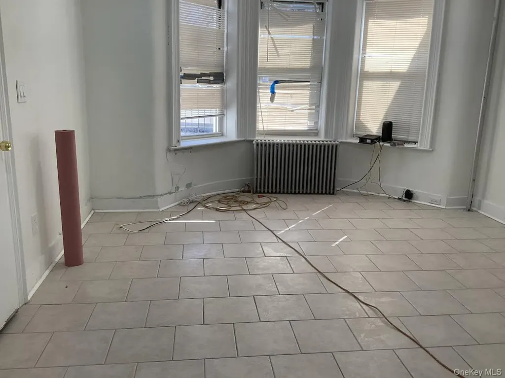 6071 70th Avenue Ridgewood NY 11378
