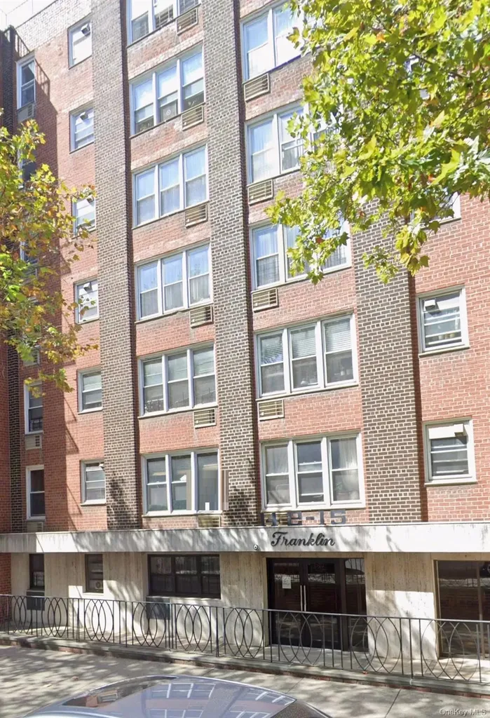 142-15 Franklin Avenue Flushing NY 11355