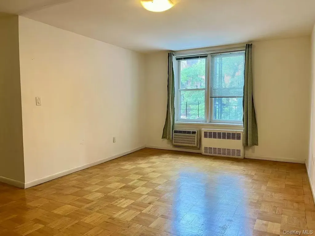 142-15 Franklin Avenue Flushing NY 11355