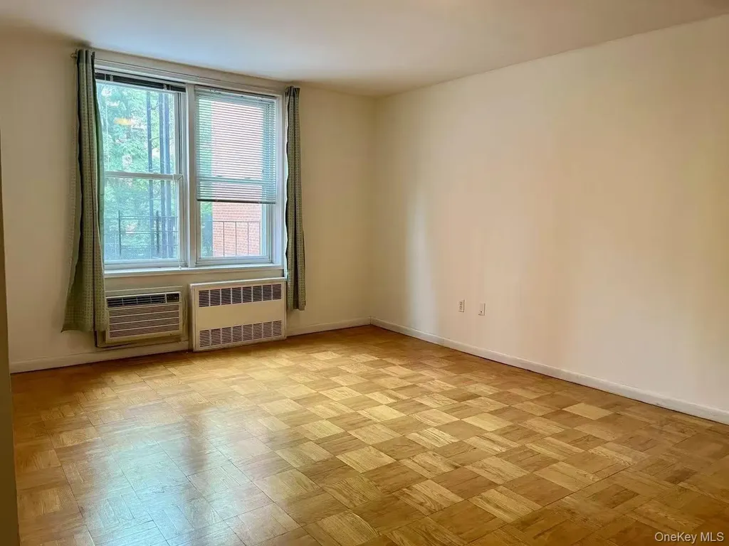 142-15 Franklin Avenue Flushing NY 11355