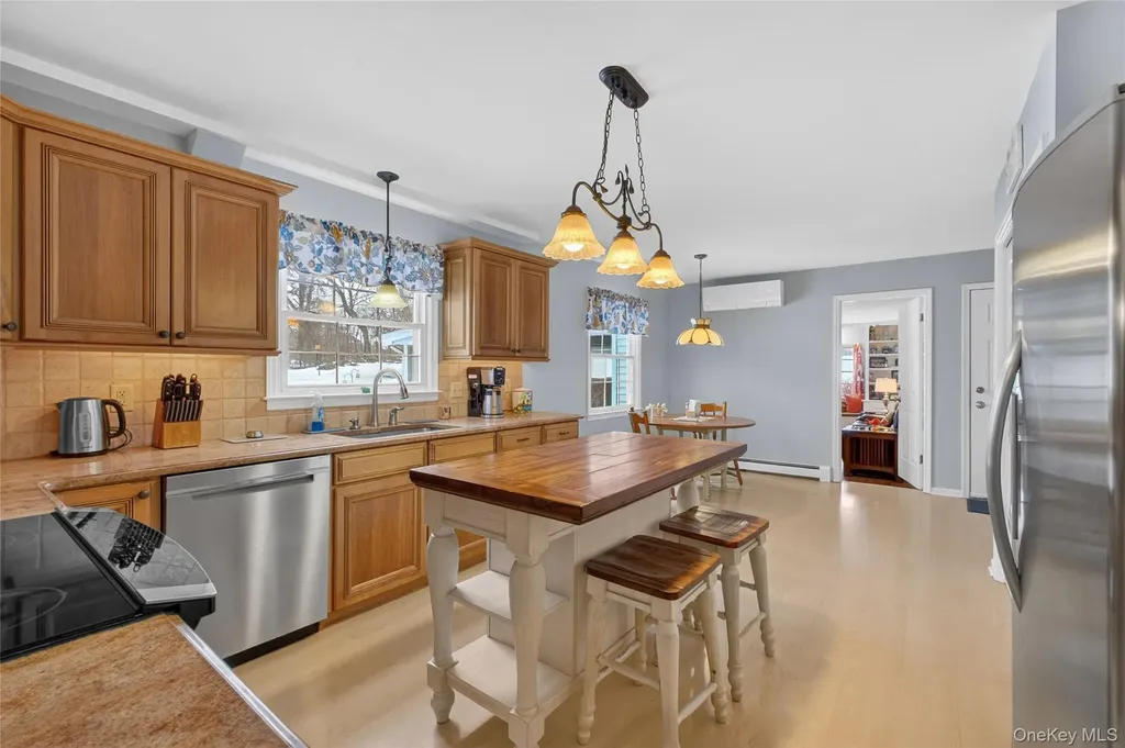 191 Forest Valley Road Pleasant Valley NY 12569