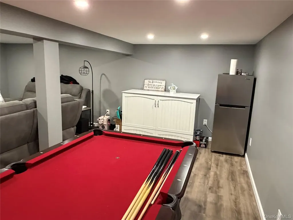 57 Pebble Lane Deer Park NY 11729