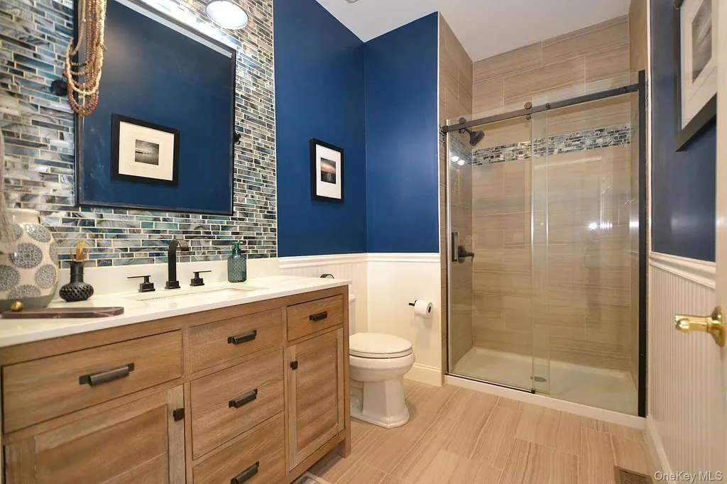 321 Medea Way Central Islip NY 11722