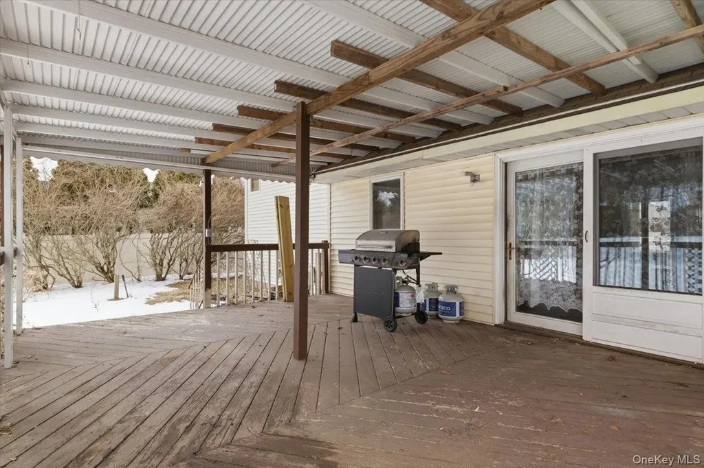 4 Karp Drive Islip Terrace NY 11752