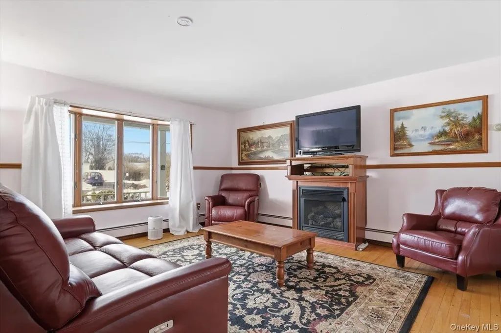 4 Karp Drive Islip Terrace NY 11752