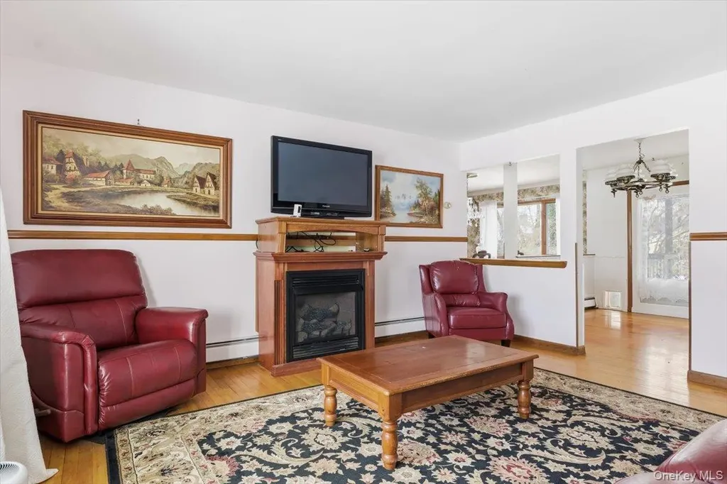 4 Karp Drive Islip Terrace NY 11752