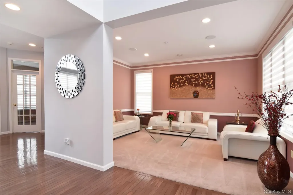 143 Classic Court White Plains NY 10603