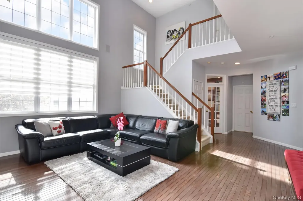143 Classic Court White Plains NY 10603