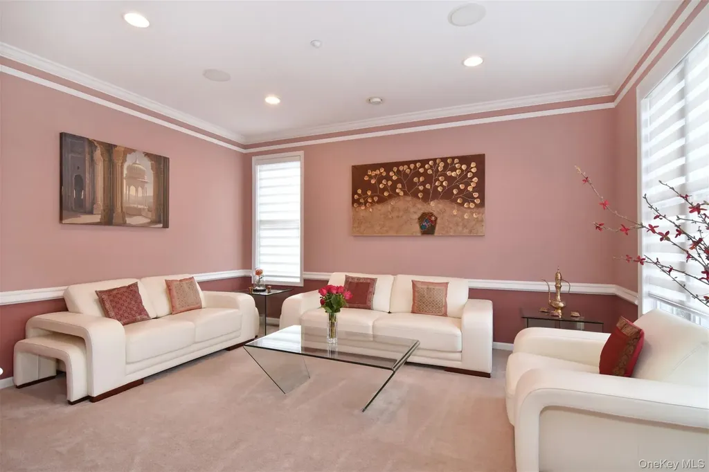 143 Classic Court White Plains NY 10603