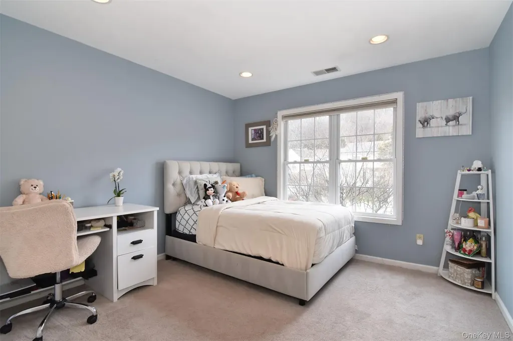 143 Classic Court White Plains NY 10603