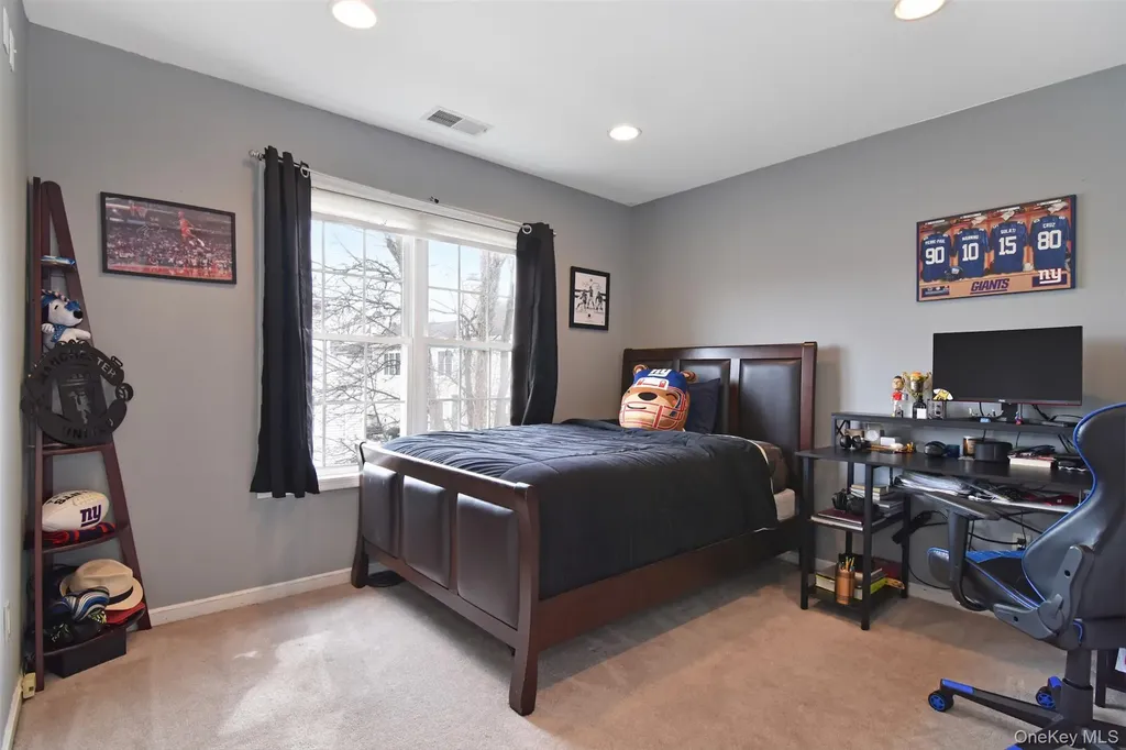 143 Classic Court White Plains NY 10603