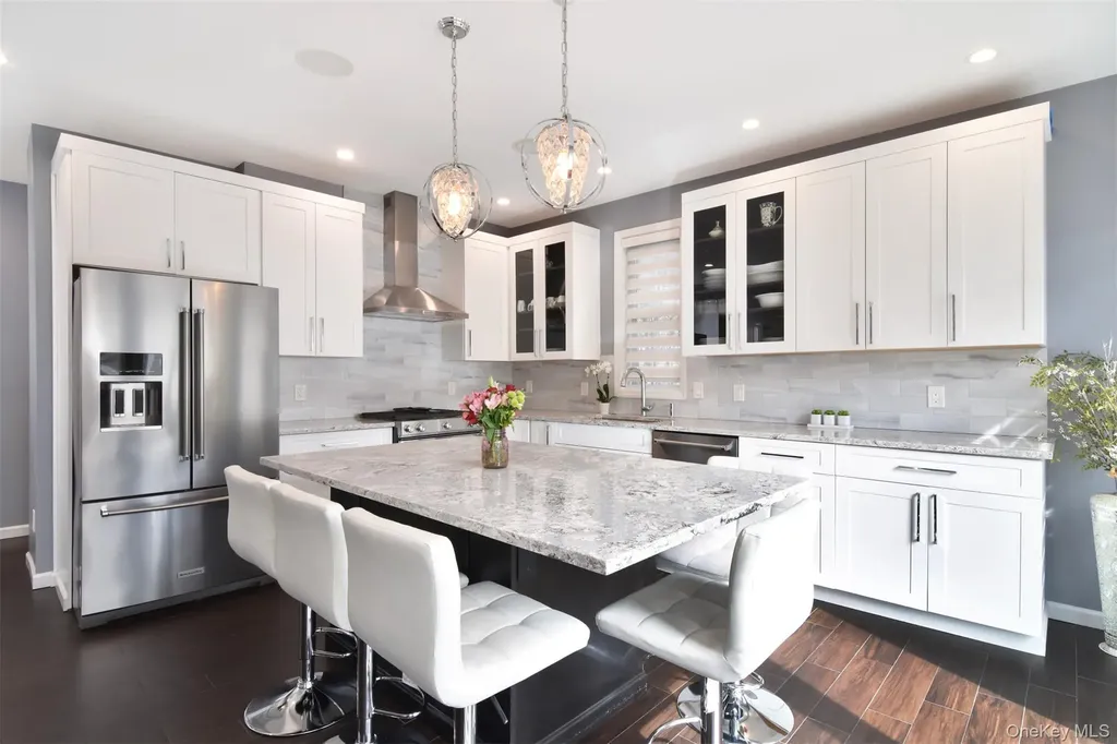 143 Classic Court White Plains NY 10603