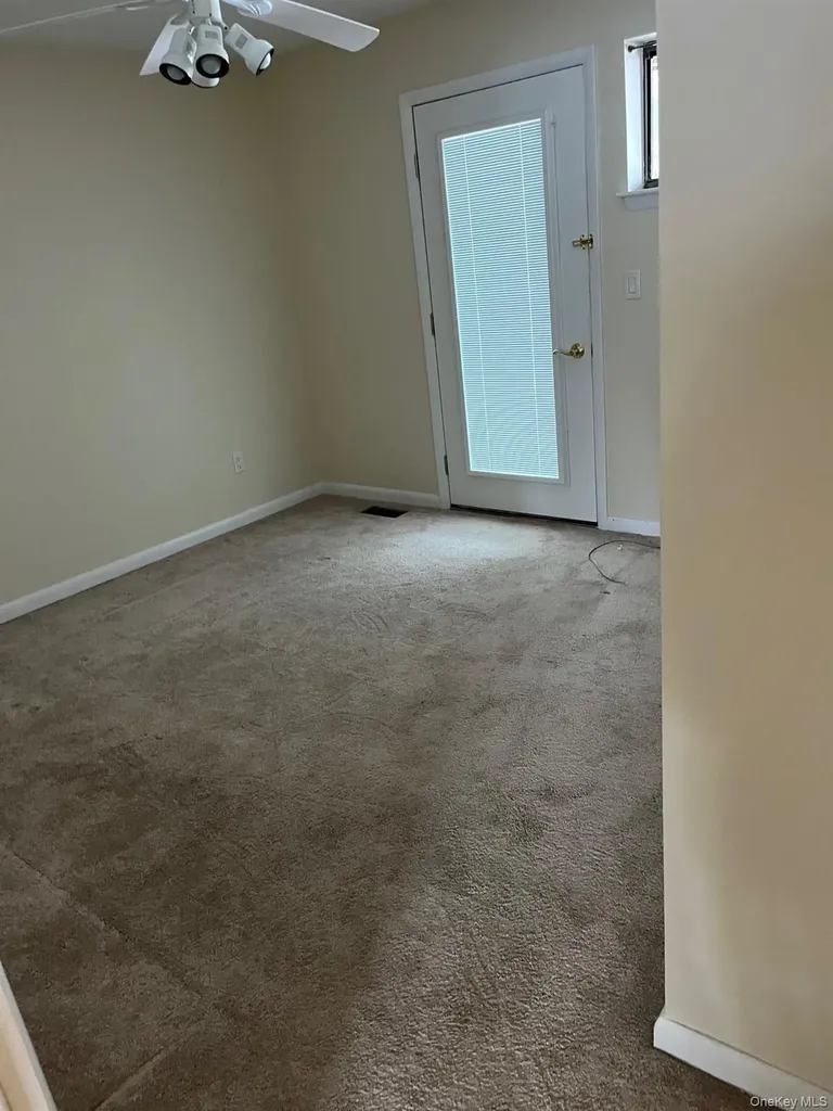 1102 Scenic Lane Poughkeepsie NY 12603