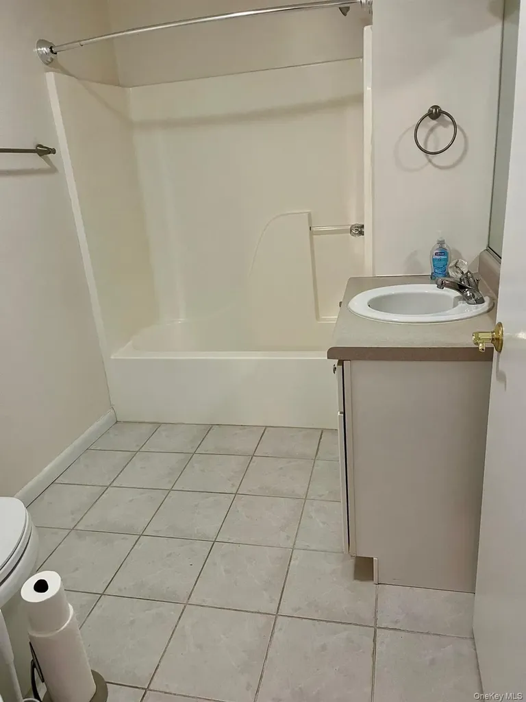 1102 Scenic Lane Poughkeepsie NY 12603
