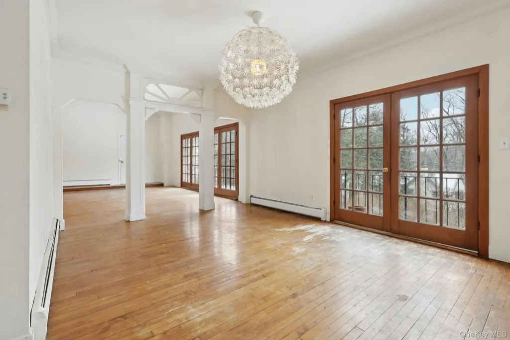 32 E Lake Stable Road Tuxedo Park NY 10987