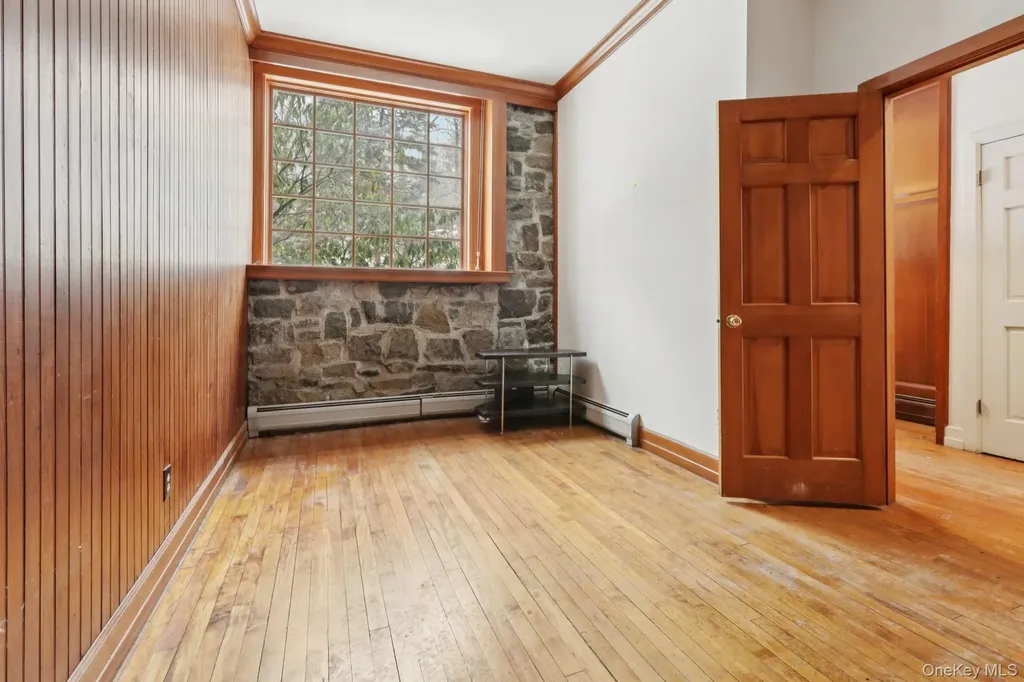 32 E Lake Stable Road Tuxedo Park NY 10987